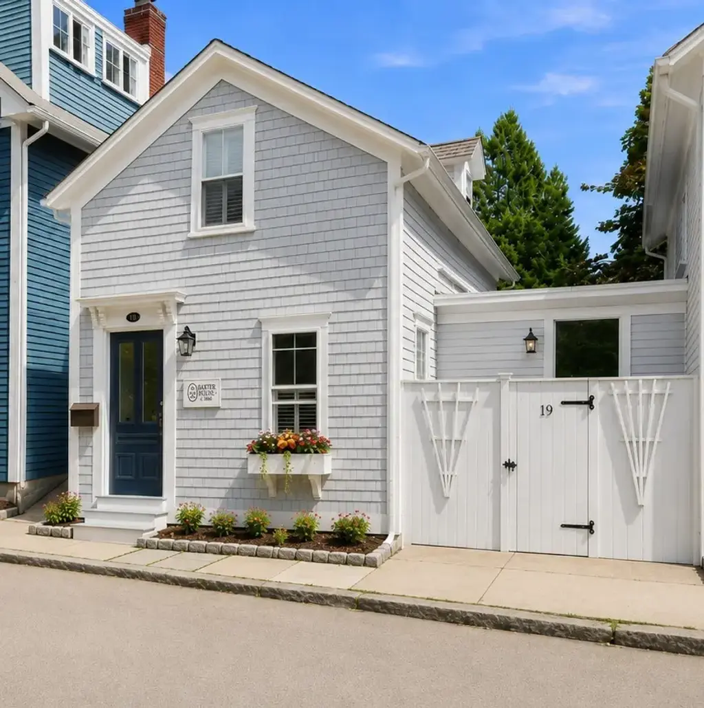 19 Third St, Newport