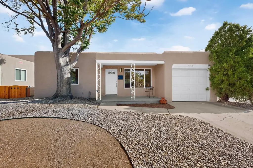 4700 Crest Avenue Se, Albuquerque
