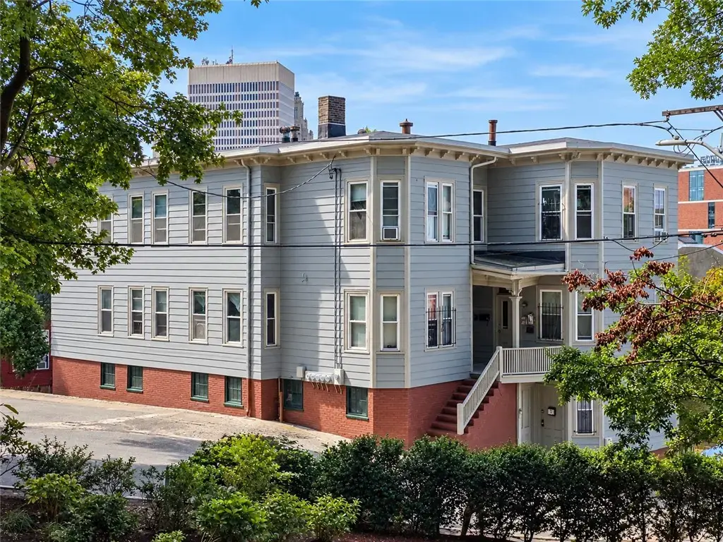 25 S Ct St, Providence