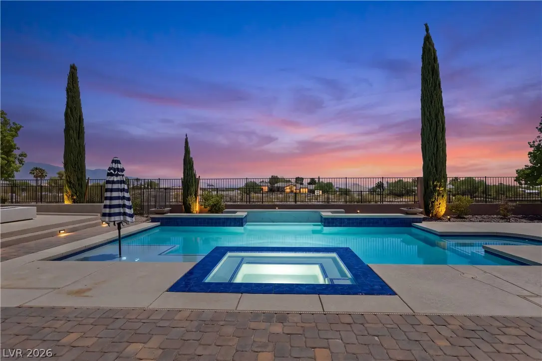 6930 Summer Sky Street, Las Vegas