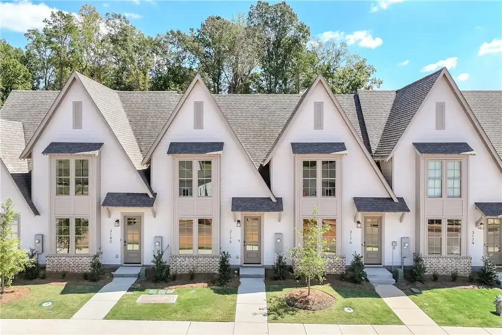 3178 Bottle Way, Auburn