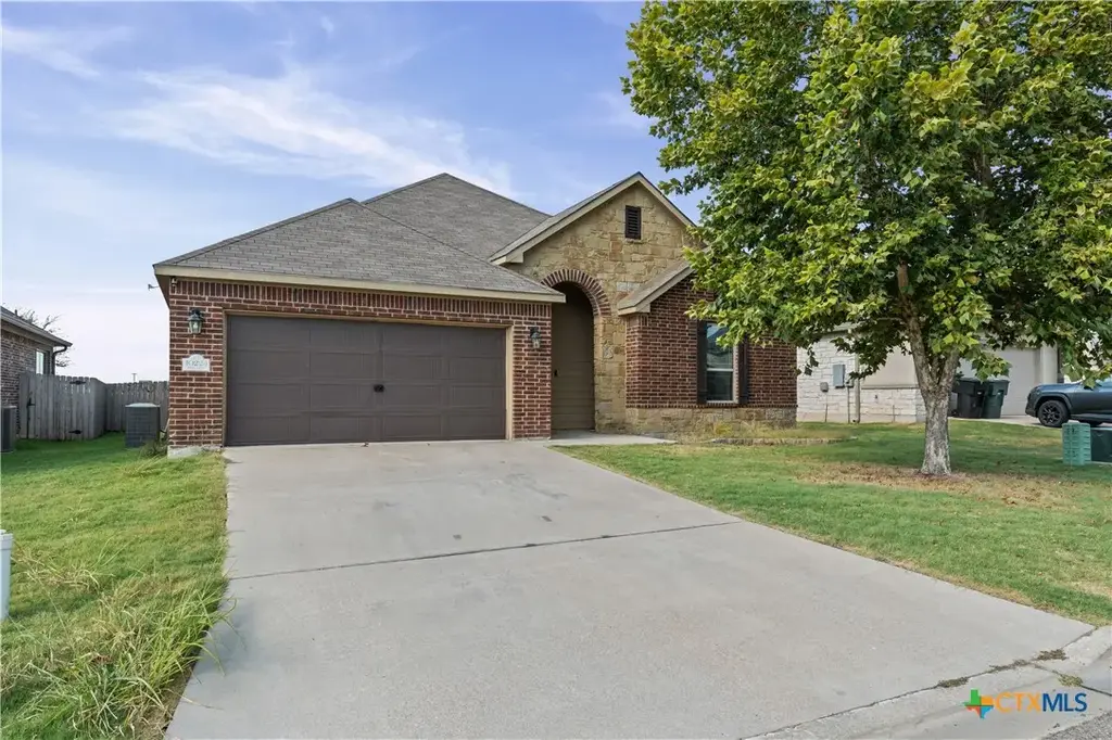 10223 Alamosa Lane, Temple