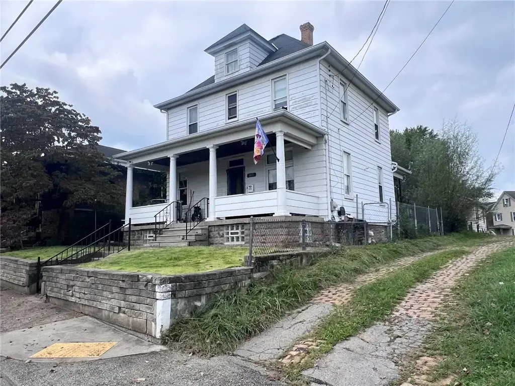 1415 Maple Avenue , Monessen