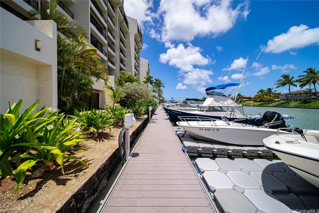 500 Lunalilo Home Road # 22j, Honolulu