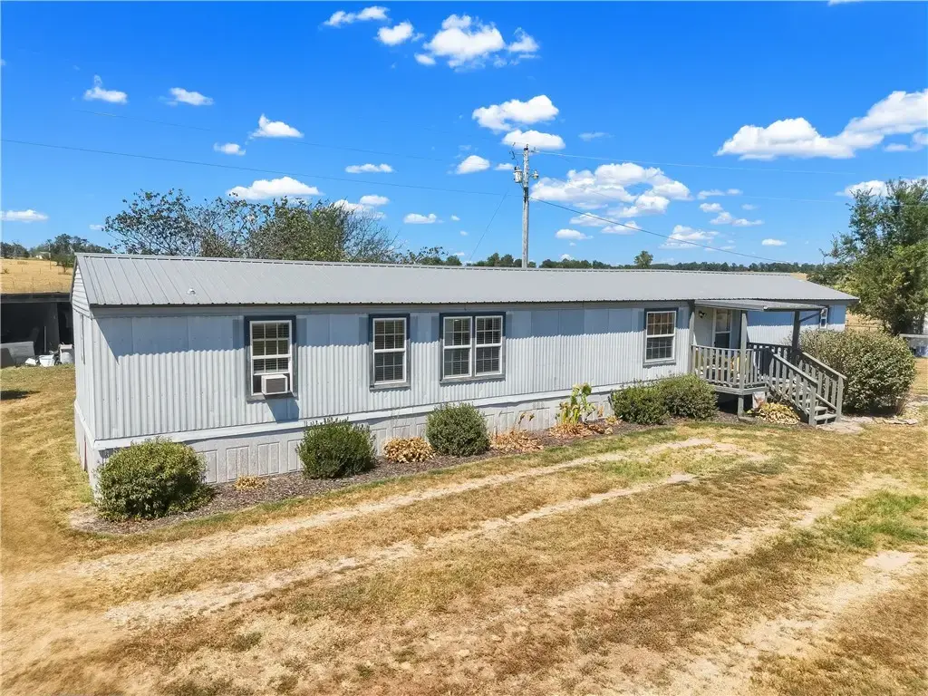 472309 E 700 Road, Westville