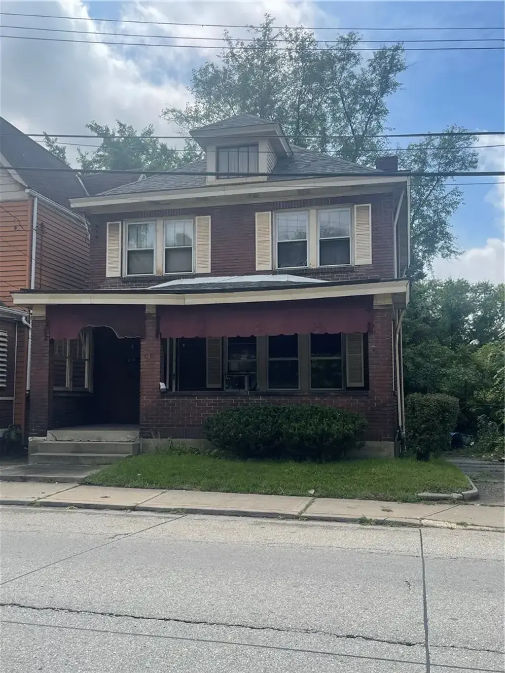 214 Hawkins Avenue , N Braddock