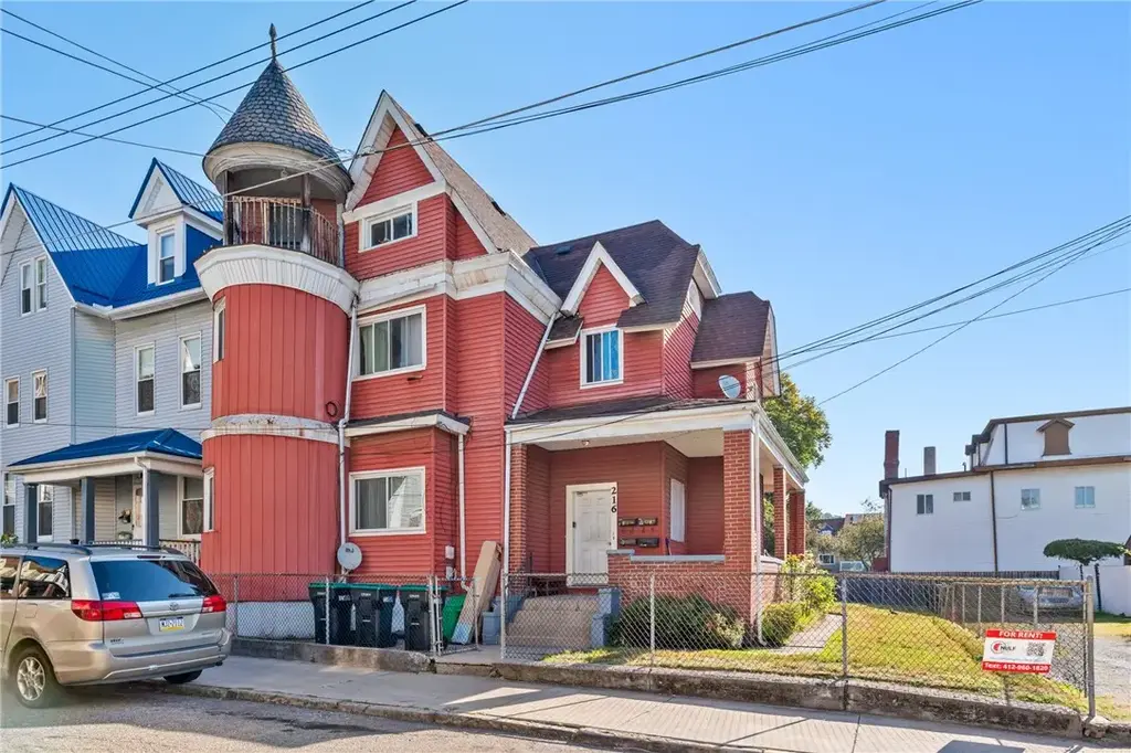216 Clifton Avenue , Sharpsburg