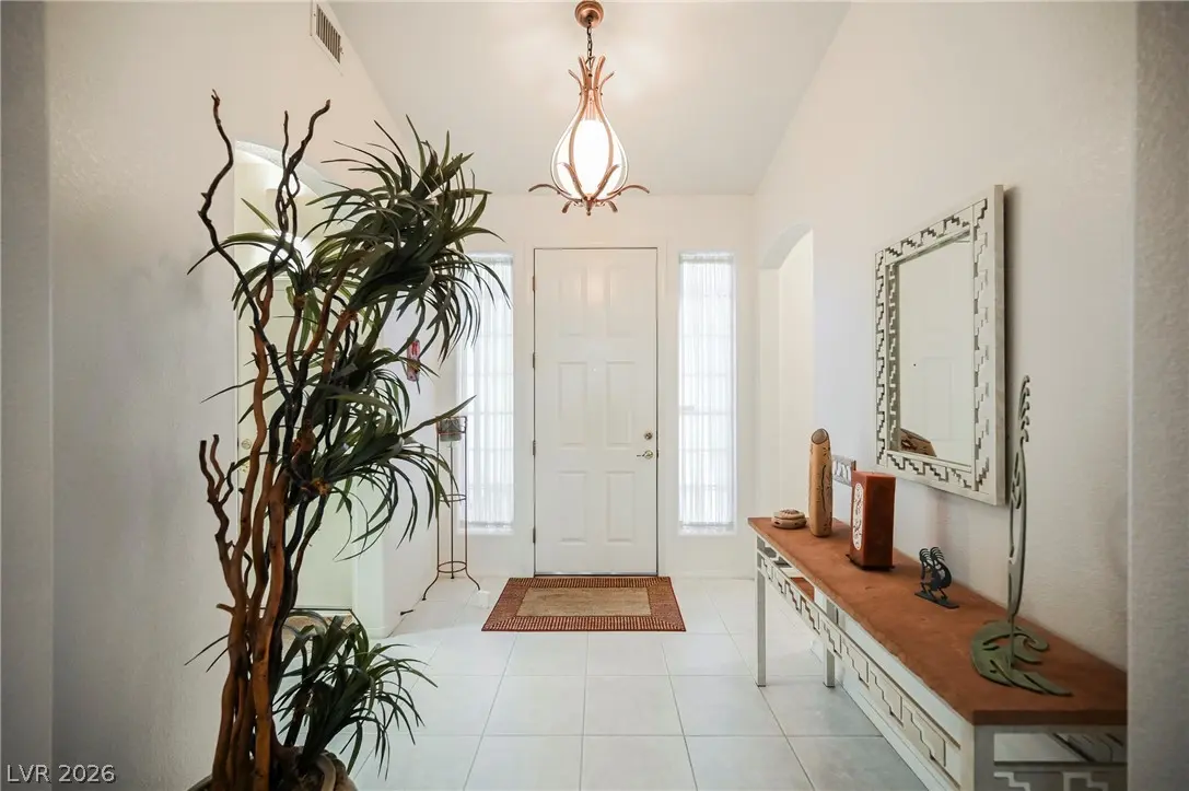 8636 Highland View Avenue, Las Vegas