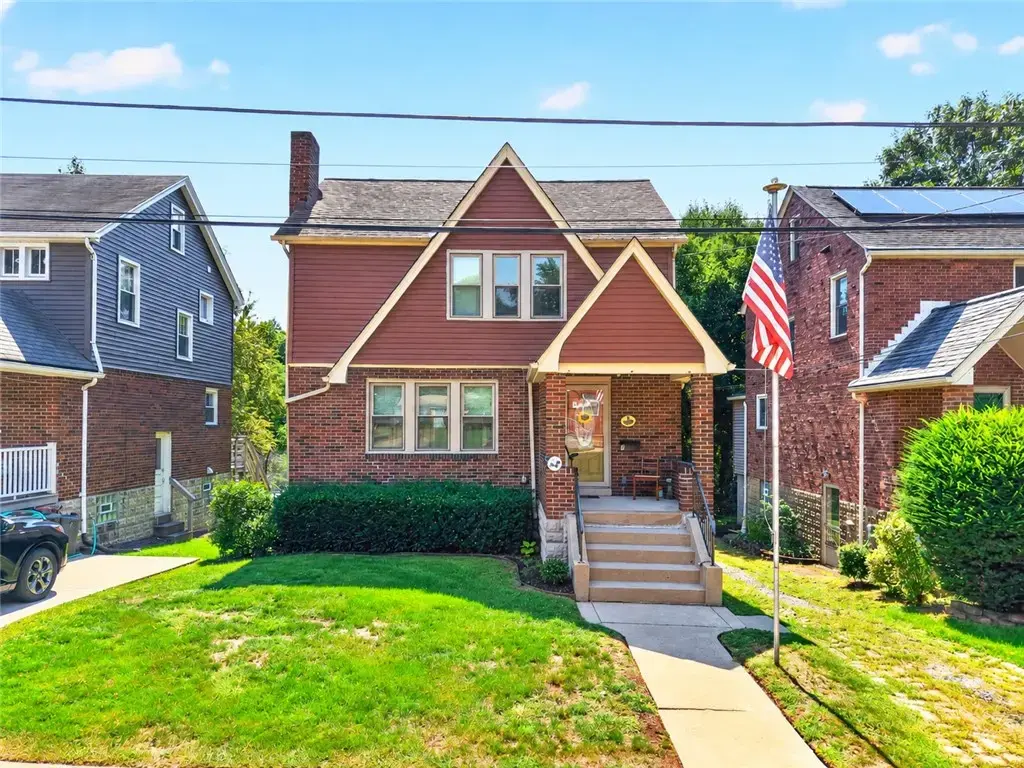 9 Dakota Street , Crafton