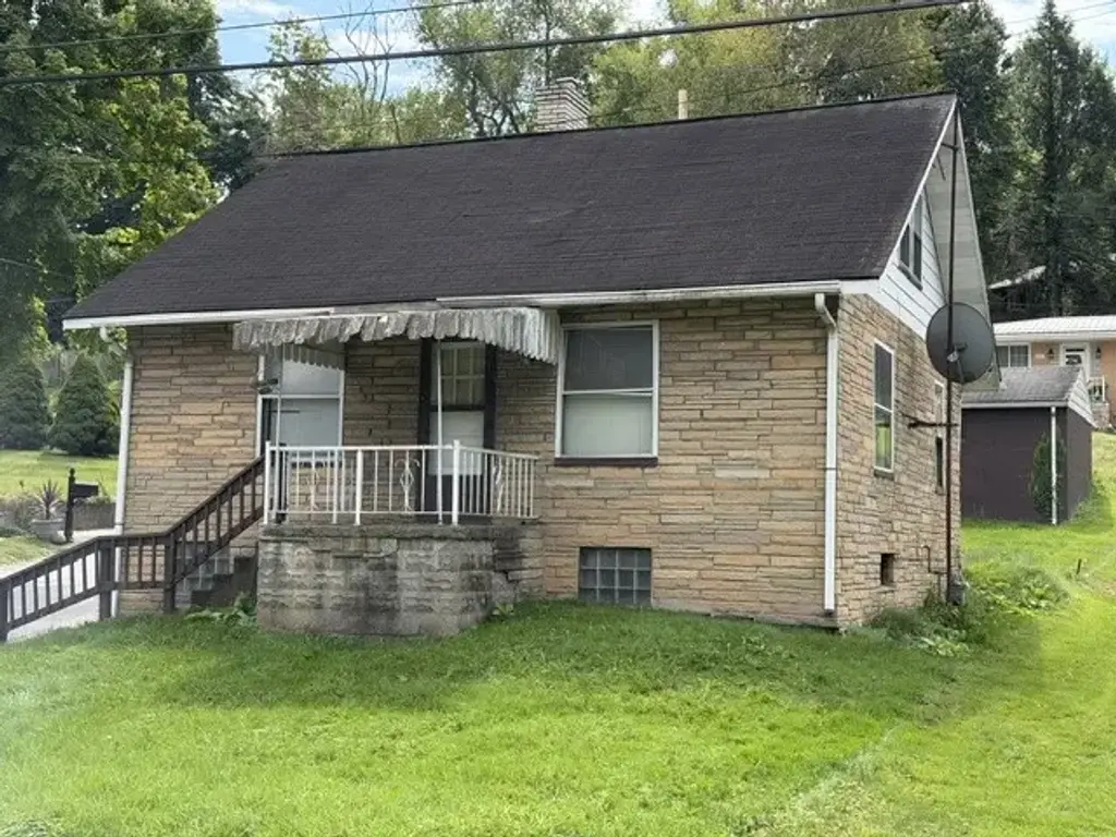 301 Patterson Avenue , Beaver Falls
