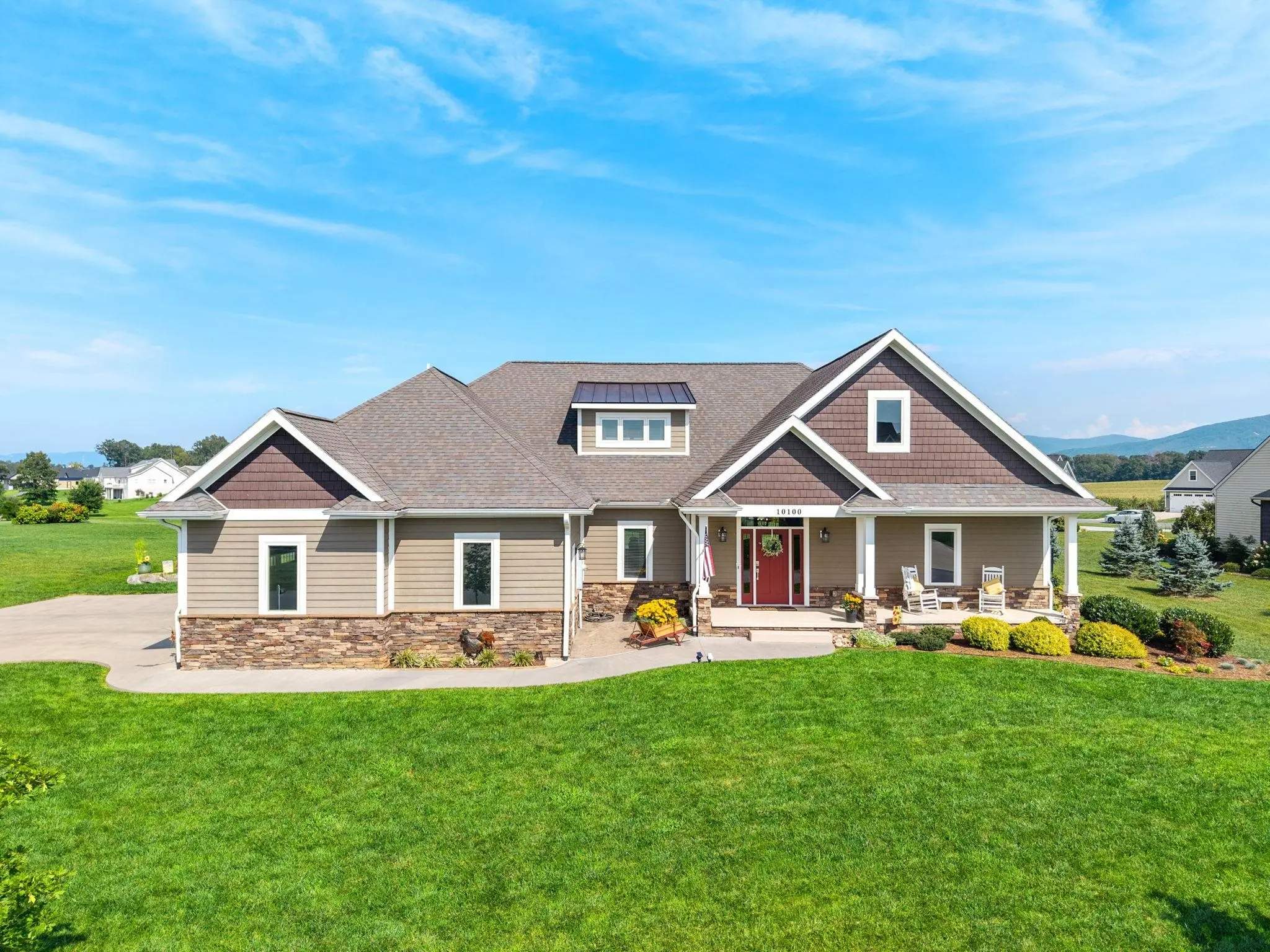 10100 Dalmatian Dr, Mcgaheysville