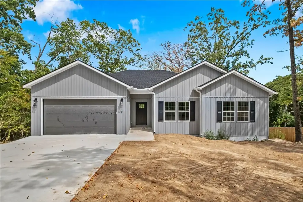 2 Eriboll Circle, Bella Vista