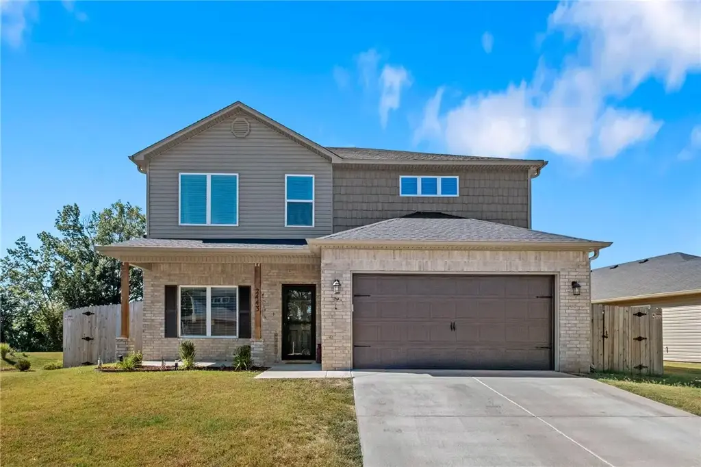 2443 S Ouachita Drive, Fayetteville