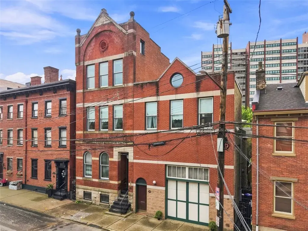 607 Lockhart Street , East Allegheny