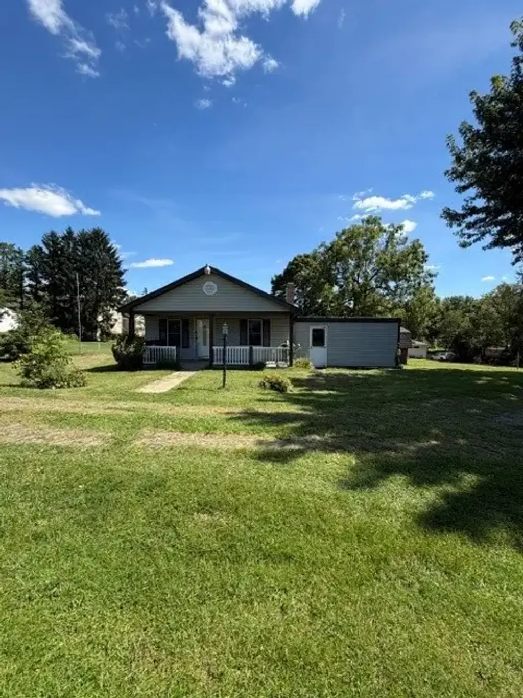 1391 Route 30, Findlay
