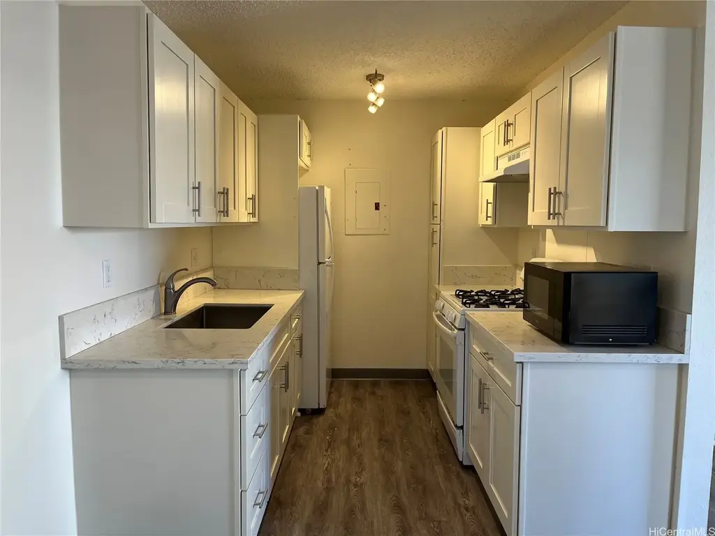 91-1239 Puamaeole Street # 28c, Ewa Beach