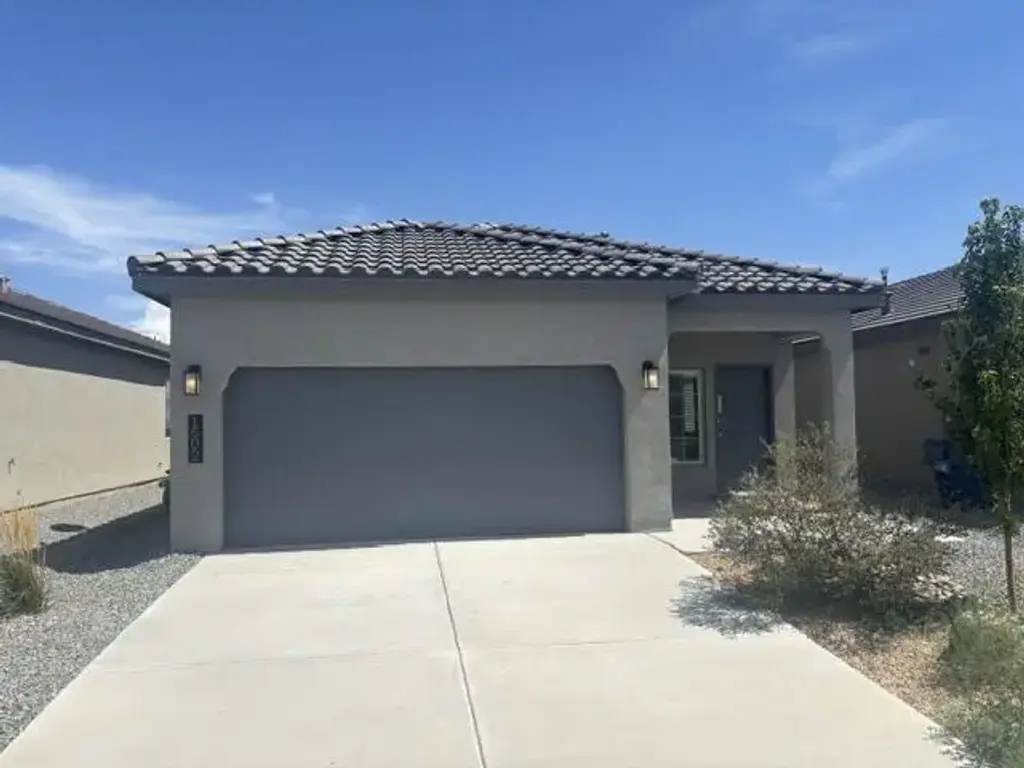 1502 Calle Oeste Nw, Los Lunas