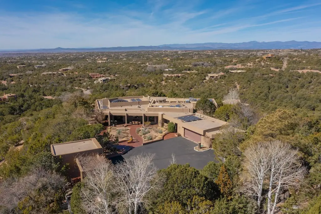 111 Barranca Road, Santa Fe