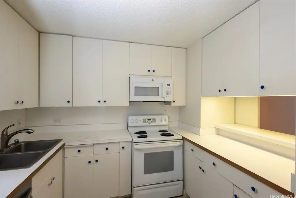 (unit #509) 1860 Ala Moana Boulevard, Honolulu