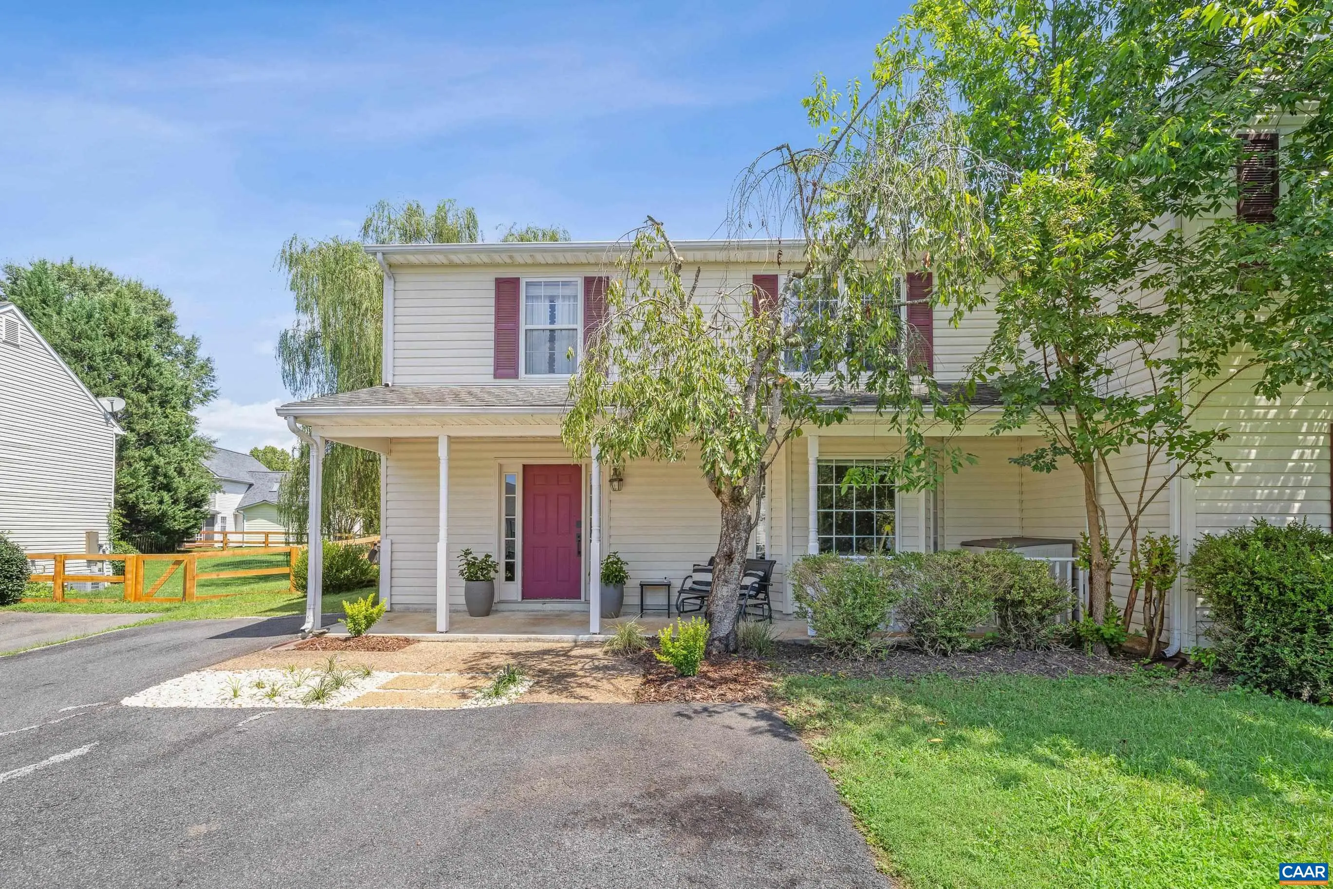 1525 Primrose Ln, Charlottesville