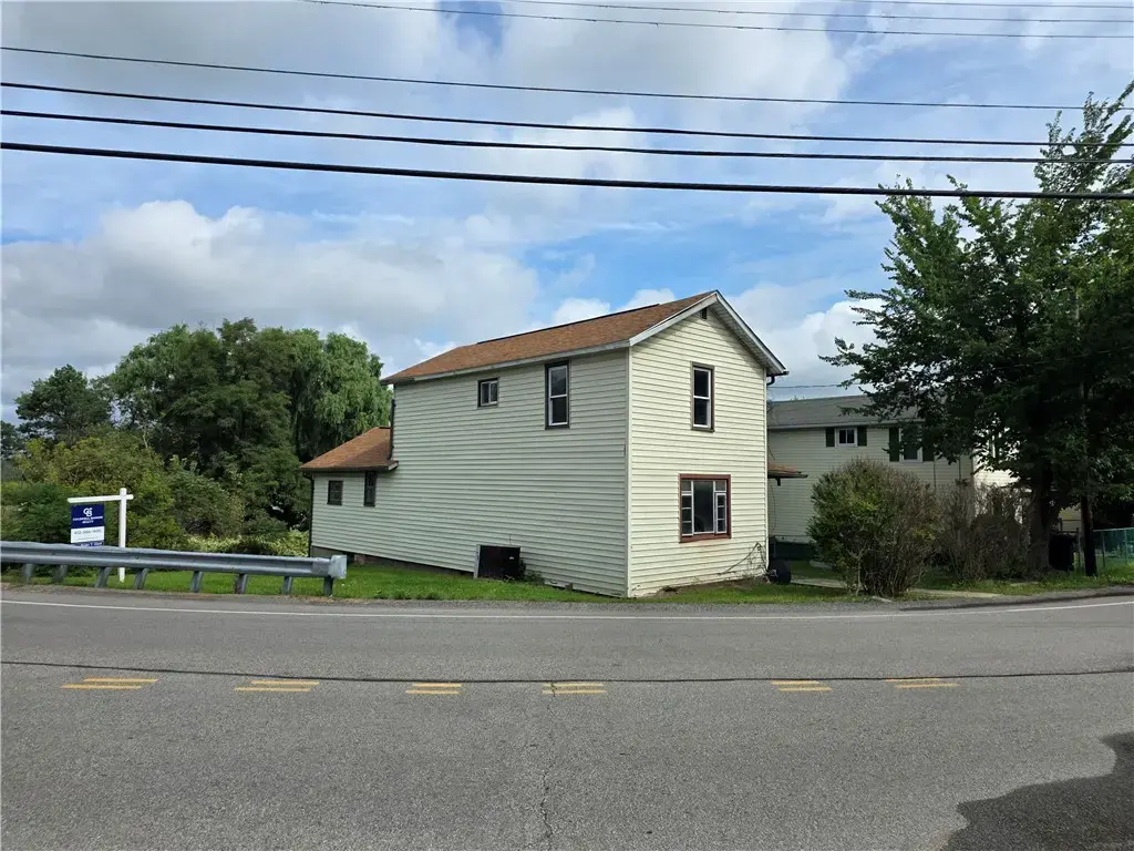 417 Bairdford Road , West Deer