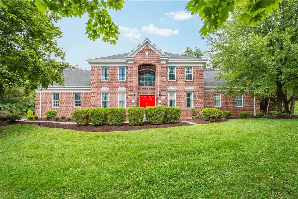 132 Hardwood Drive, Peters