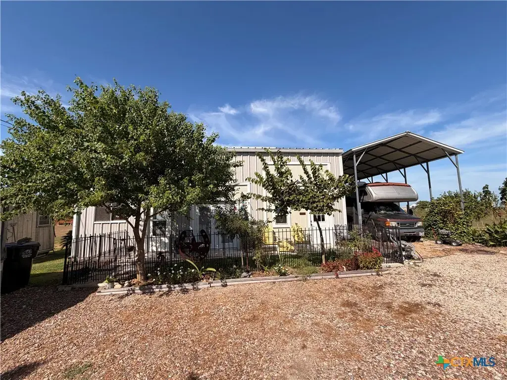 56 S Quailrun Avenue, Port Lavaca