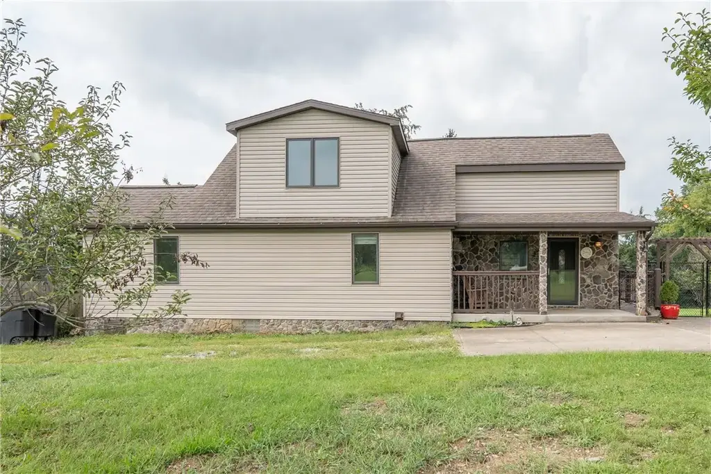 426 Dick Station Road , Sewickley