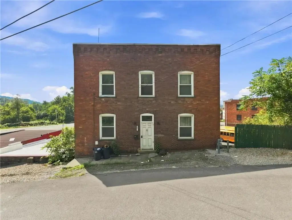 32 Brown Street, Brownsville