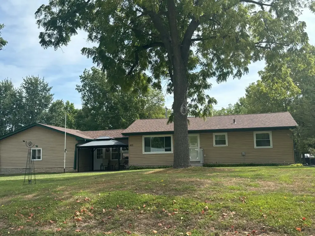 411 Prairie Street, Pepin