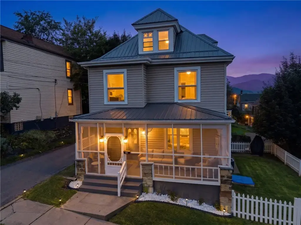 510 Wood Street , Coraopolis