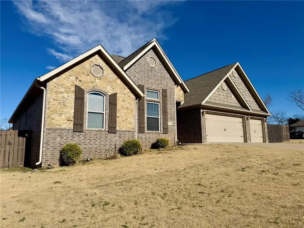 1309 W Gum Street, Rogers