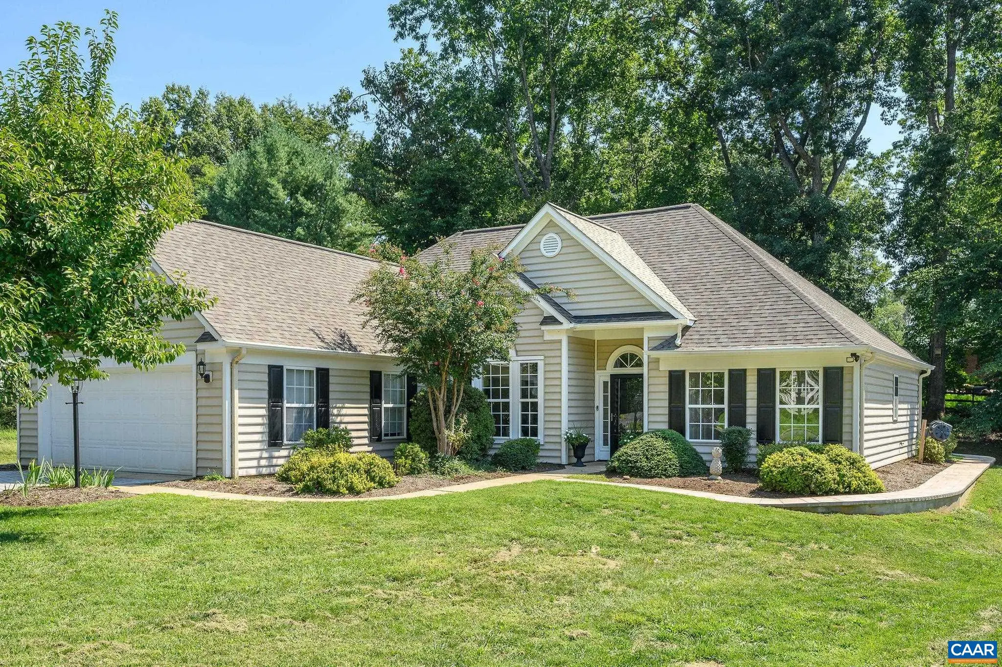 1227 Raintree Dr, Charlottesville