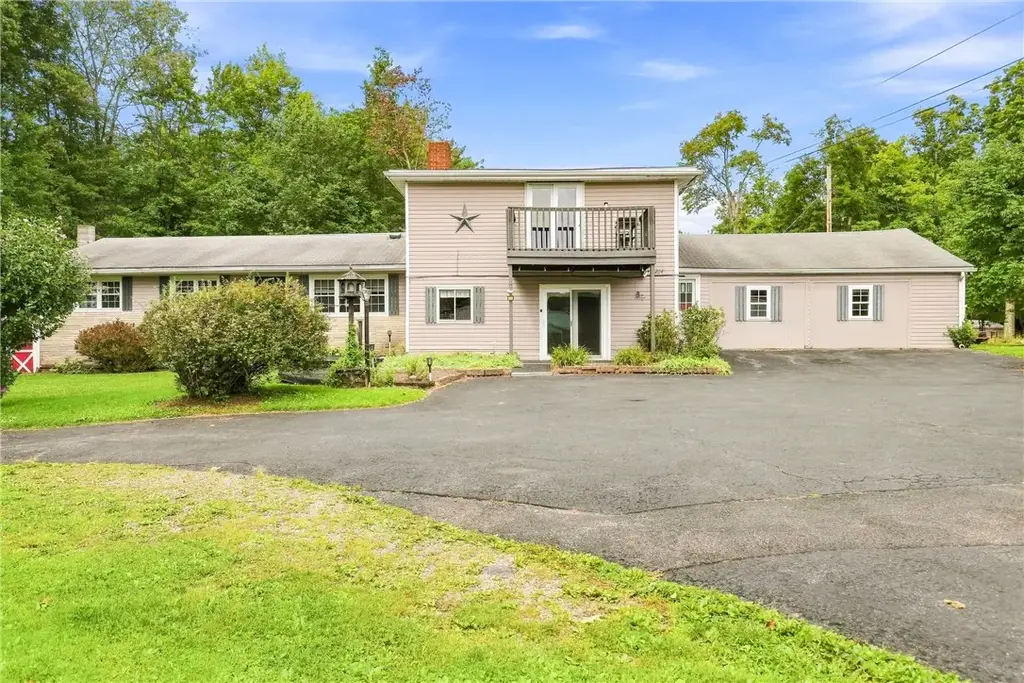 204 Stepping Stone, Somerset