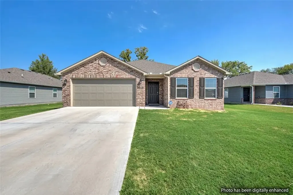 3213 E Hagen Street, Siloam Springs