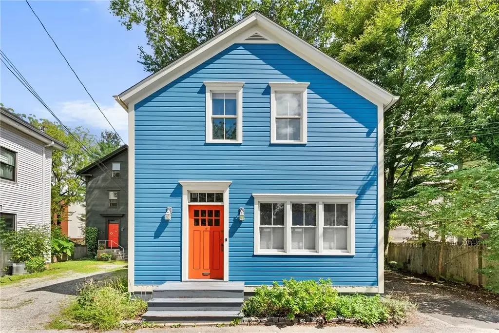 4 Theresa Ct, Providence