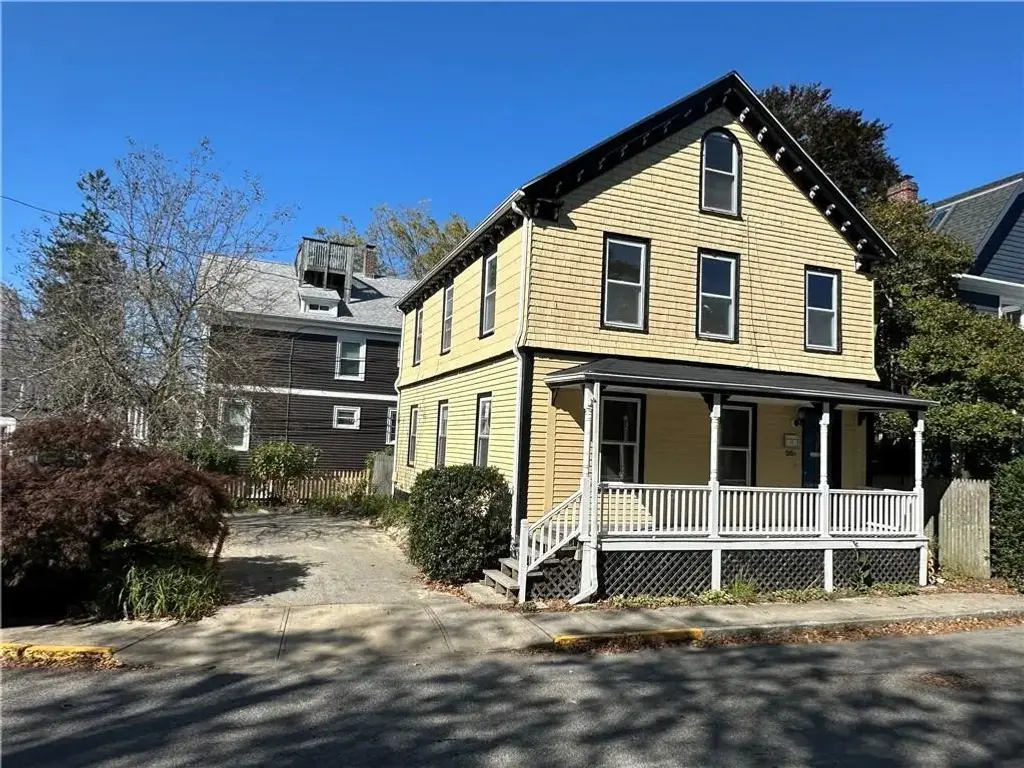 26 Calvert St, Newport