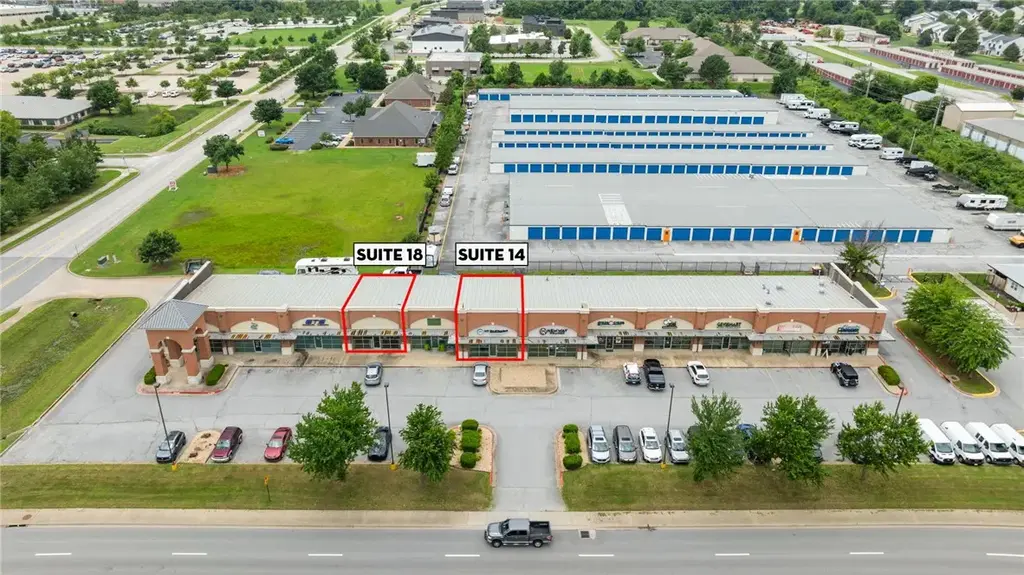 2200 Se J Street 14, Bentonville
