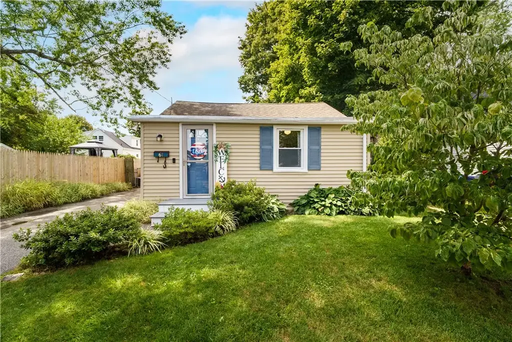 61 Logan St, Warwick