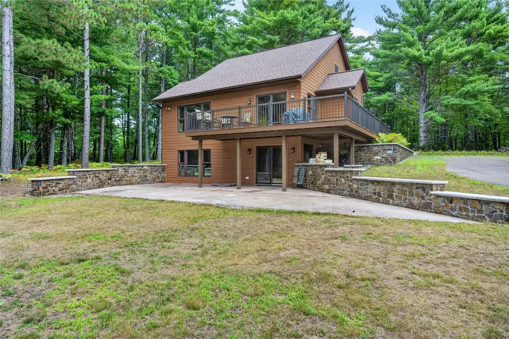 1440 Gronemus Road, Barnes