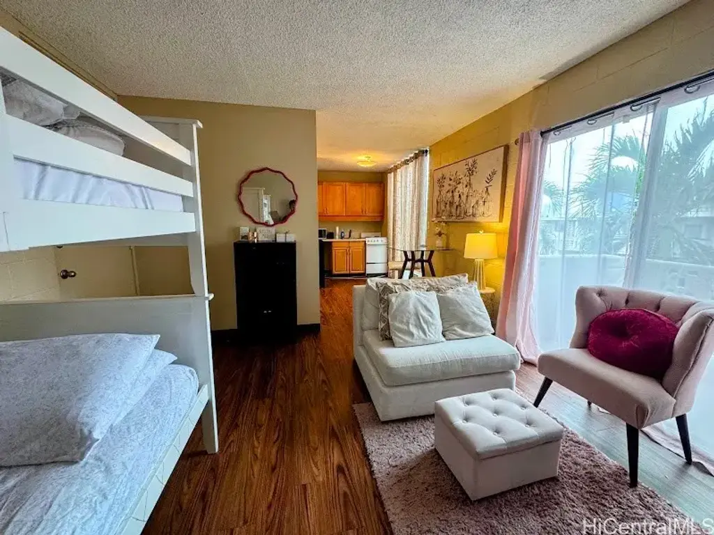 2649 Varsity Place # 304, Honolulu