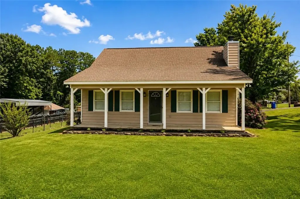 11 Lee Rd 2033, Phenix City