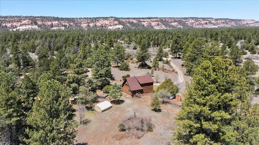 18 E Bobcat Drive, Ramah