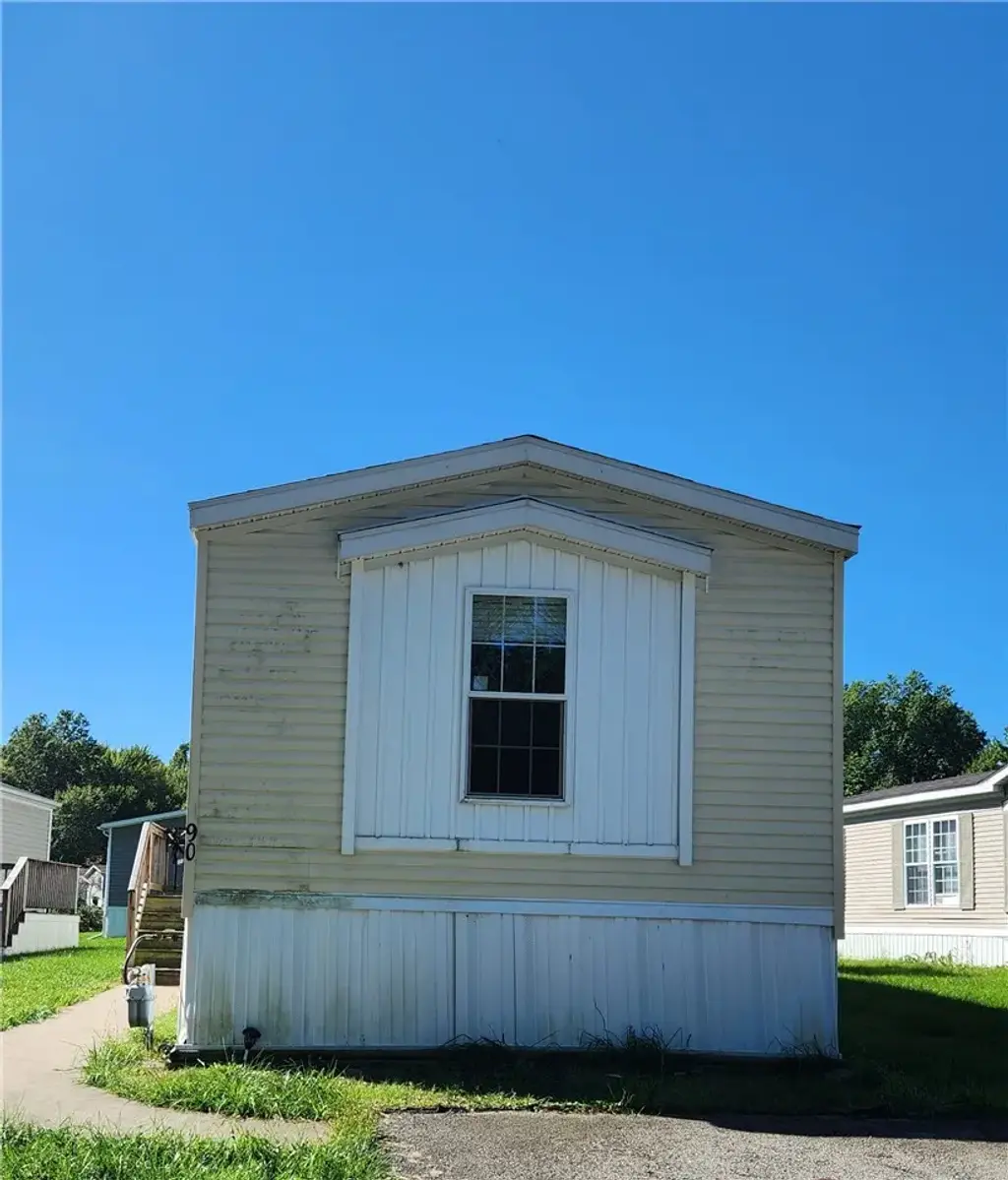7224 Market Street , Lackawannock