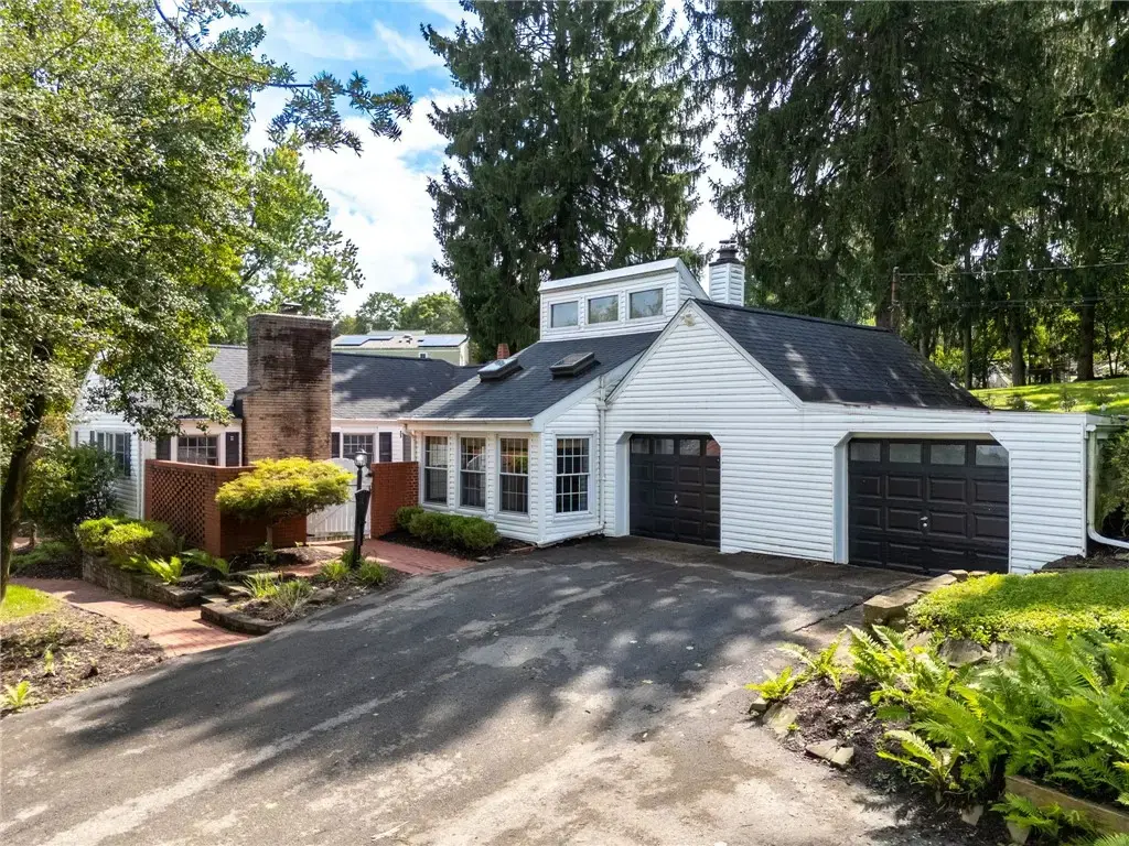 8284 Peebles Road , McCandless
