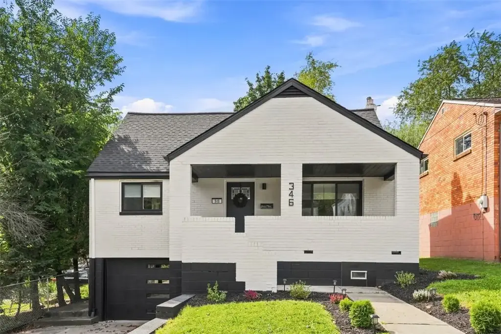 346 Sweetbriar Street , Mt Washington