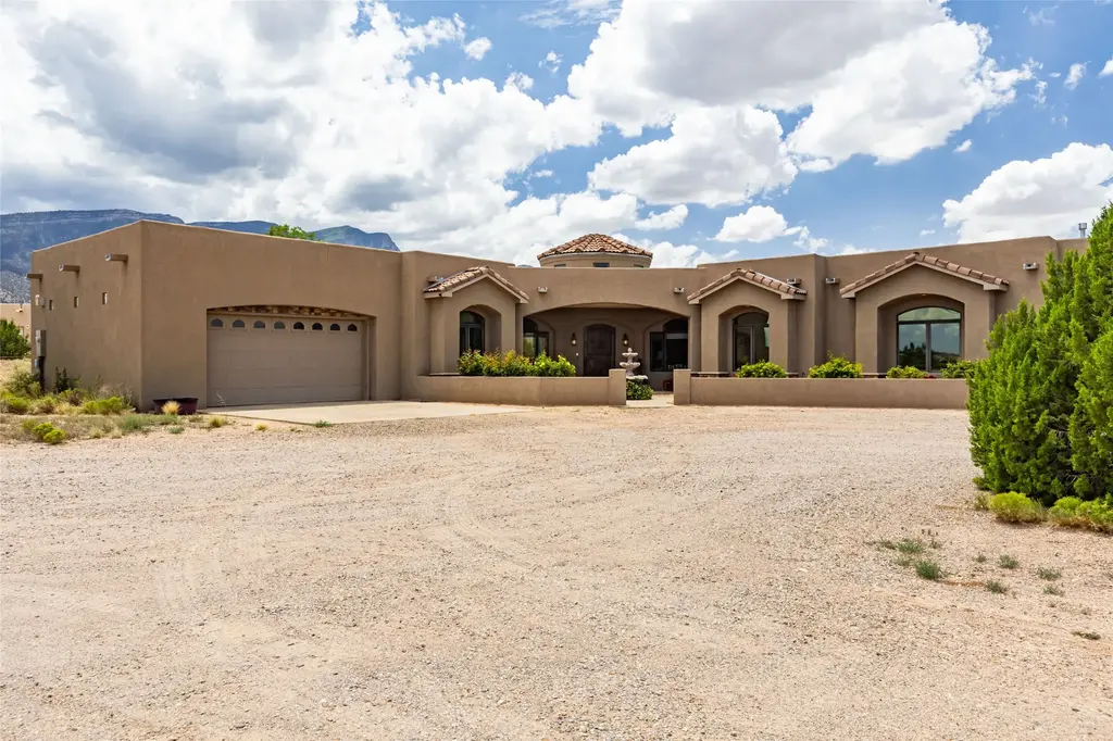 15 Casa Terrenos, Placitas
