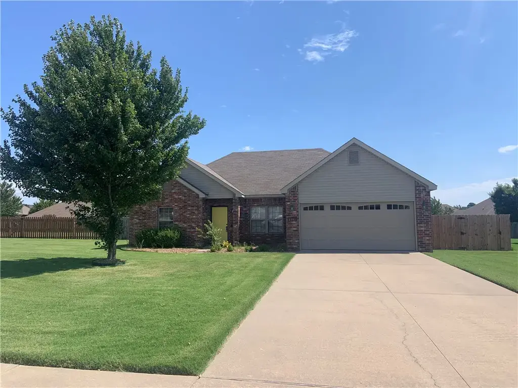 6403 S 50th Street, Rogers