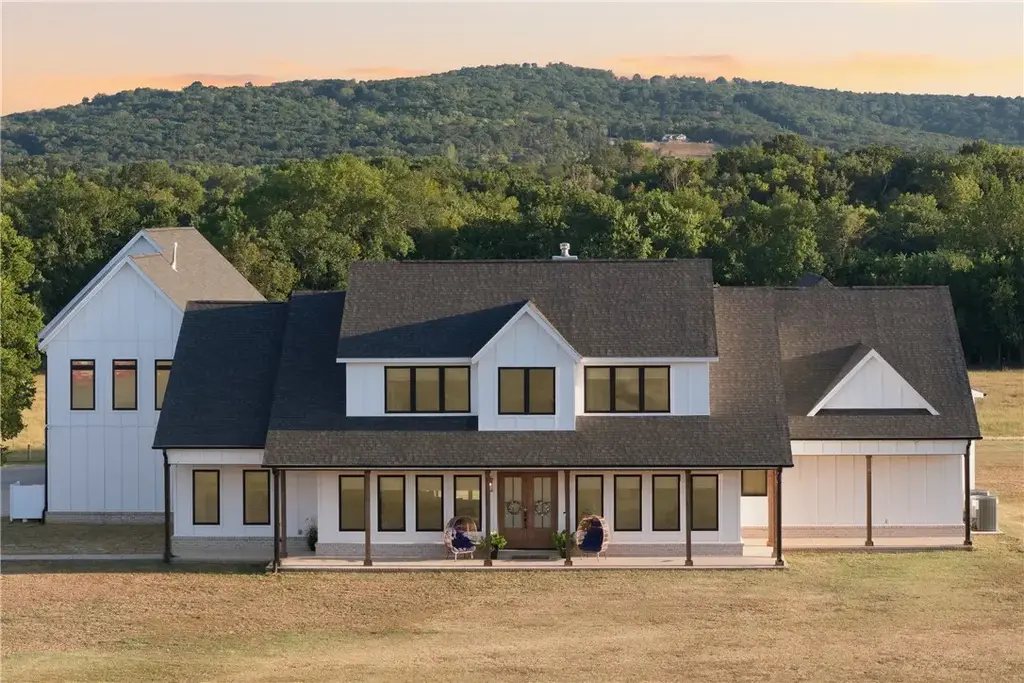 5353 Three Daughters Landing, Fayetteville