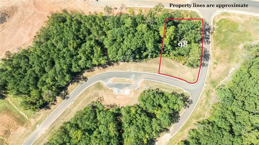 2003 Kennesaw Ln, Auburn